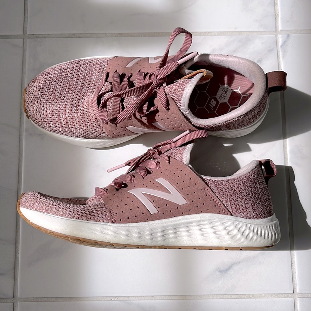 Women’s NEW BALANCE Fresh Foam in Dusty Rose